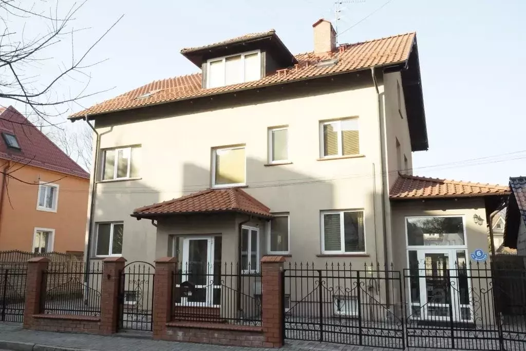 3-к кв. Калининградская область, Калининград Донская ул., 6 (85.0 м) - Фото 0