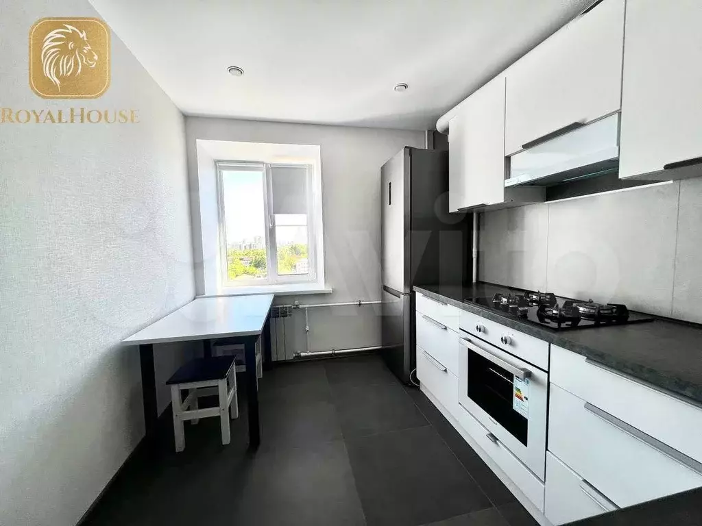 1-к. квартира, 40 м, 9/10 эт. - Фото 1