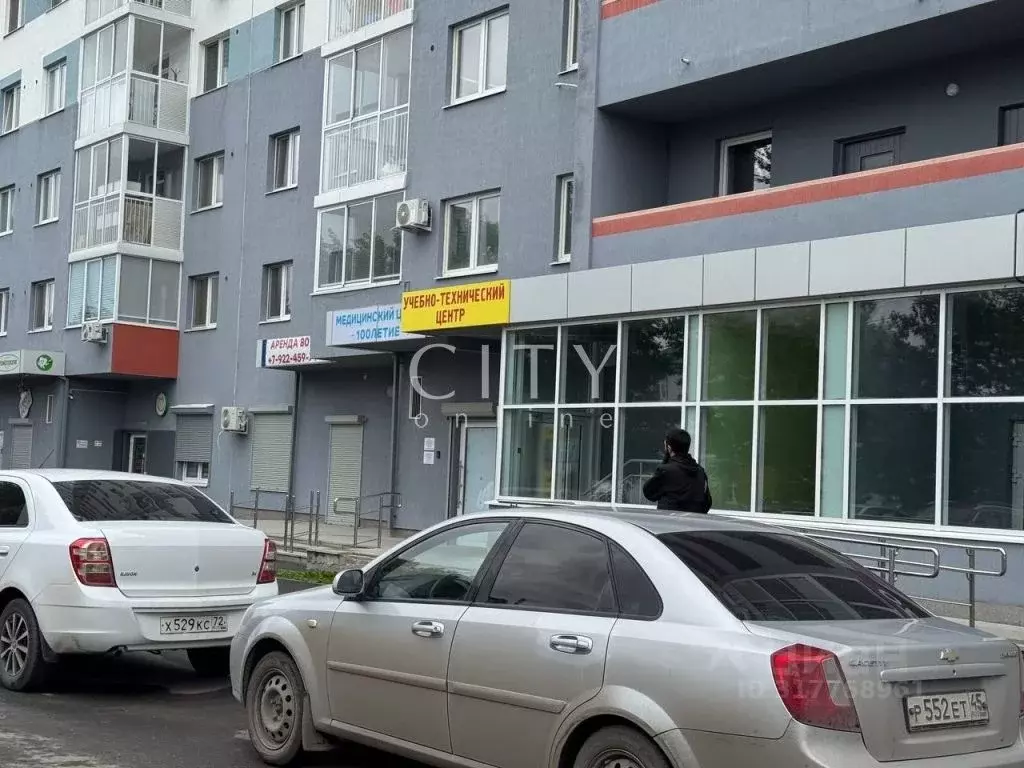 Торговая площадь в Тюменская область, Тюмень ул. Бакинских Комиссаров, ... - Фото 0