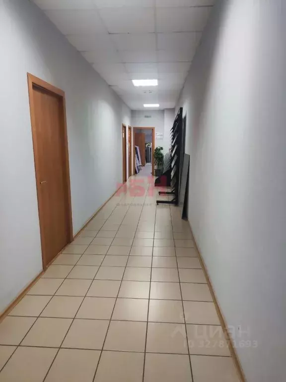 Офис в Омская область, Омск ул. 10 лет Октября, 141/1 (150 м) - Фото 2