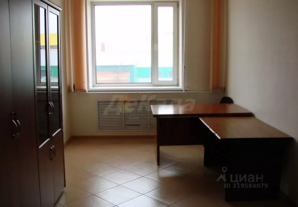 Офис в Ульяновская область, Ульяновск Октябрьская ул., 22М (15 м) - Фото 0