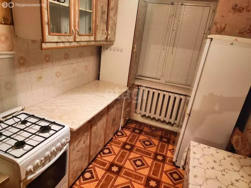 2-комнатная квартира: посёлок Строитель, микрорайон Центральный, 18 ... - Фото 0