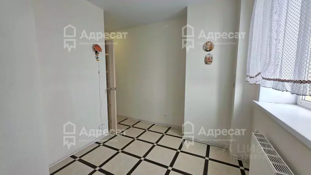 1-к кв. Волгоградская область, Волгоград ул. Кузнецова, 57 (37.8 м) - Фото 2