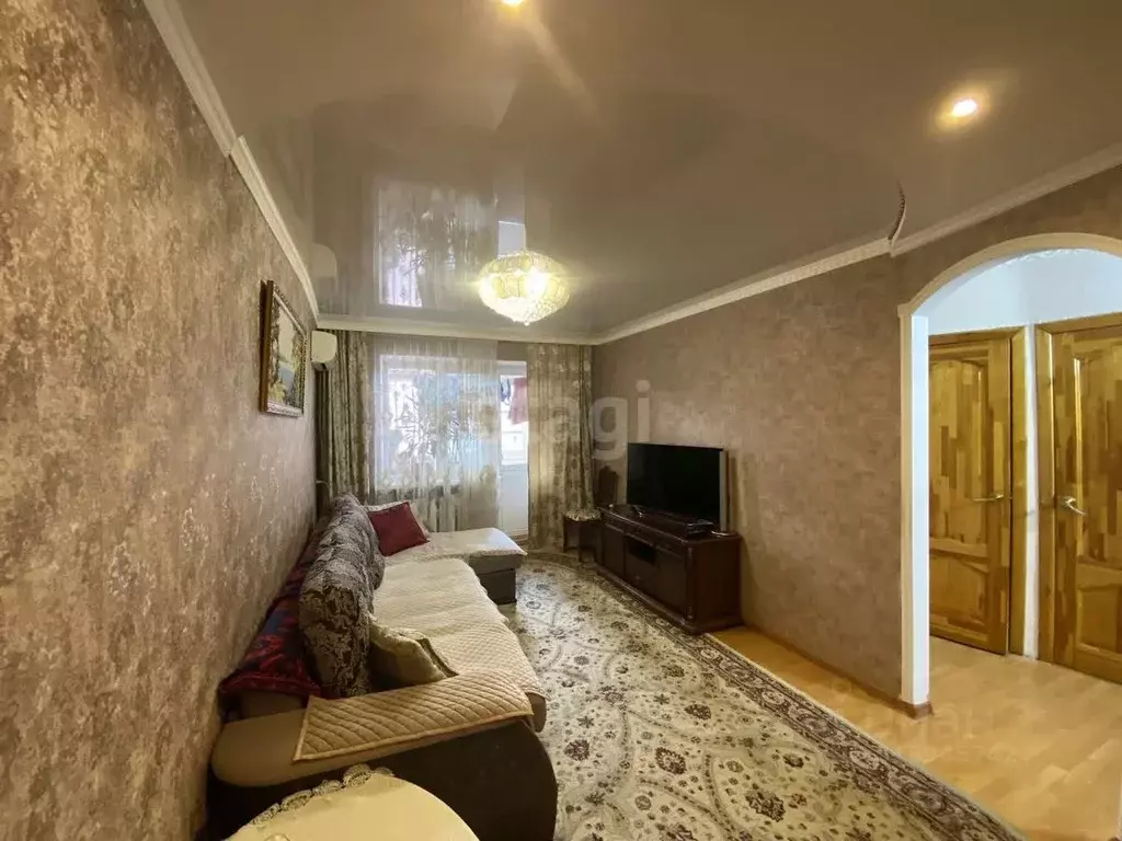 3-к кв. Карачаево-Черкесия, Черкесск пл. Кирова, 4 (59.0 м) - Фото 0