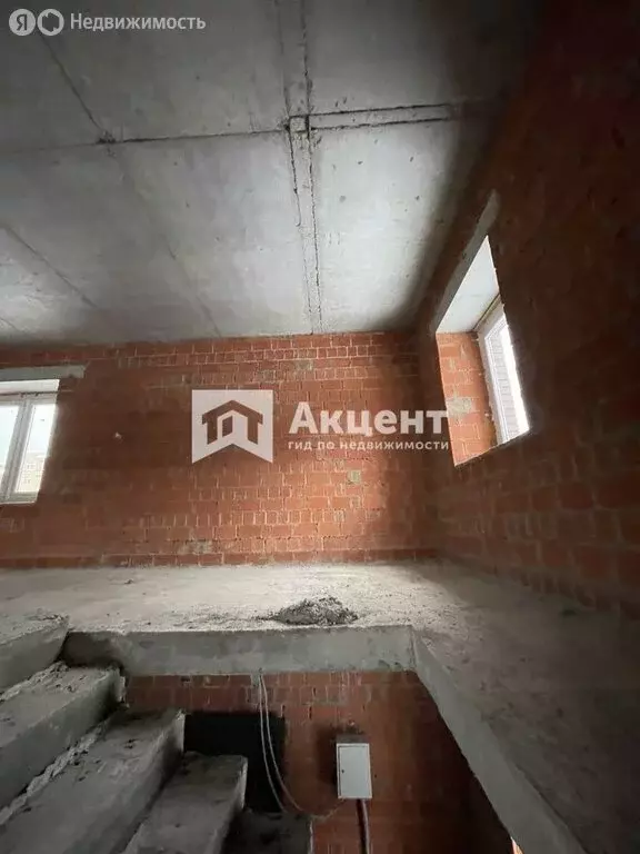 6-комнатная квартира: Иваново, улица Окуловой, 73к21 (360 м) - Фото 1
