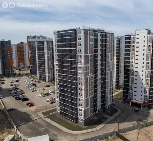 2-комнатная квартира: Красноярск, улица Кутузова, 2с4 (60.9 м) - Фото 1