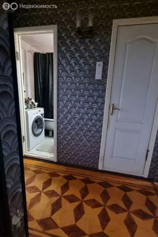 3-комнатная квартира: Великий Новгород, Западный район, улица Попова, ... - Фото 2