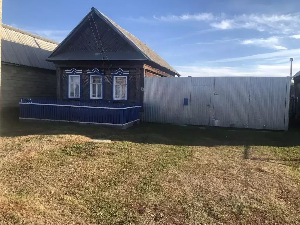 Дом в Пензенская область, Кузнецкий район, с. Радищево ул. Радищева, ... - Фото 1