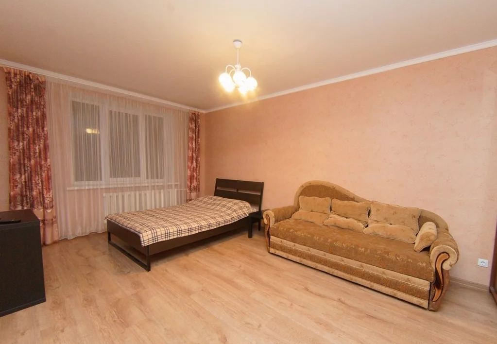 Сдается 1-комнатная квартира - Фото 1