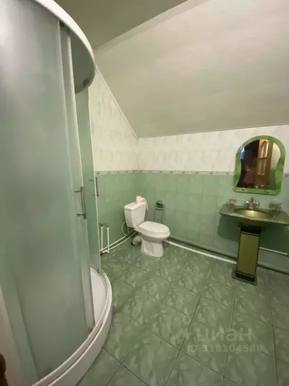 Дом в Белгородская область, Старый Оскол Спасская ул. (240 м) - Фото 1