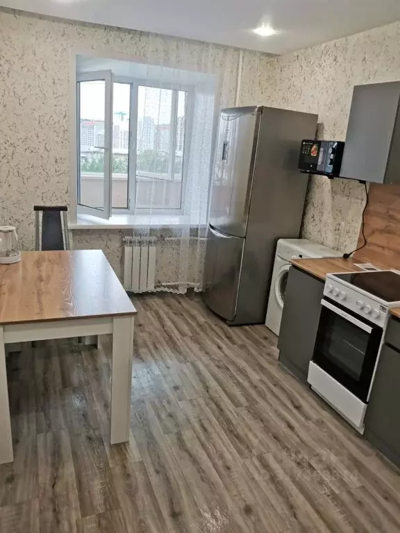 1-к кв. Красноярский край, Красноярск Ветлужанка мкр, ул. Петра ... - Фото 0