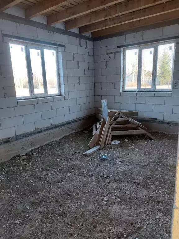 Дом в Тверская область, Старицкий муниципальный округ, д. Юрьевское ... - Фото 2