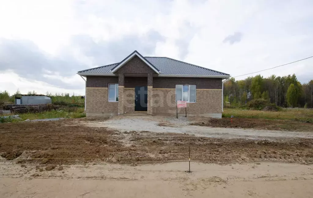 Дом в Заводоуковск, улица Ветеранов Труда (110 м) - Фото 1