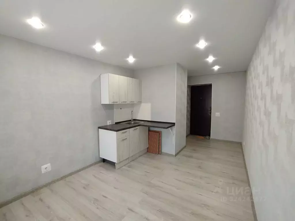 Студия Красноярский край, Красноярск Высотная ул., 13 (18.0 м) - Фото 1