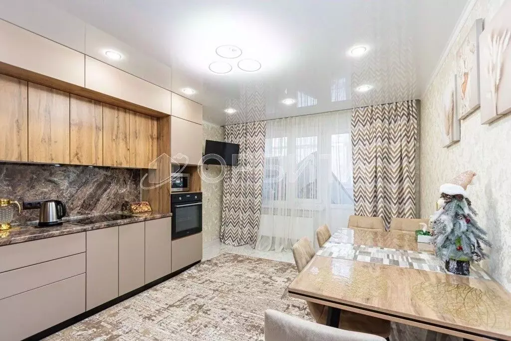 2-к кв. Тюменская область, Тюмень Кремлевская ул., 89 (62.0 м) - Фото 1