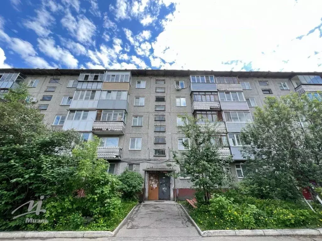 2-к кв. Алтайский край, Барнаул Молодежная ул., 62 (47.0 м) - Фото 0