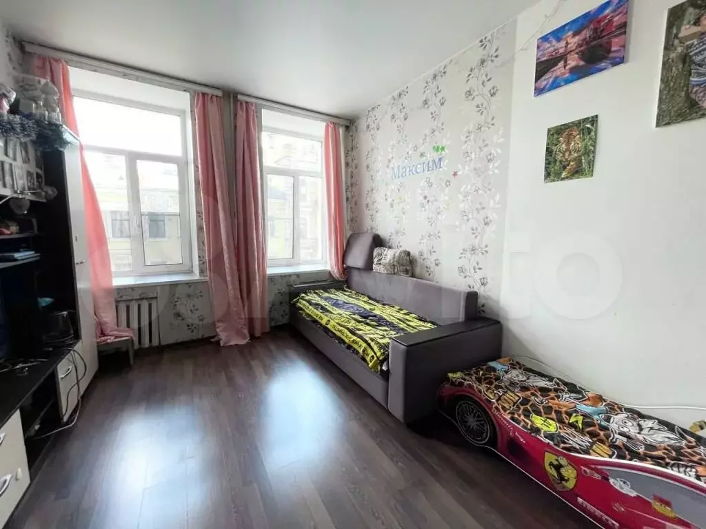 Комната 23,4 м в 6-к., 4/6 эт. - Фото 1