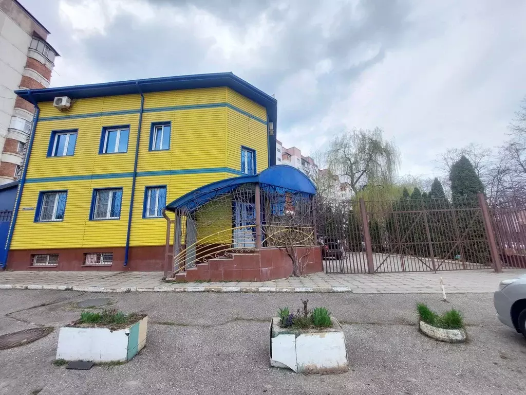 3-к кв. Кабардино-Балкария, Нальчик ул. Шогенова (105.2 м) - Фото 1