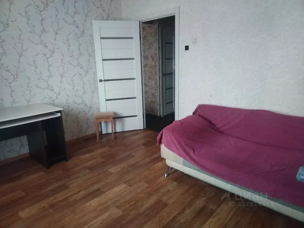 1-к кв. Удмуртия, Ижевск ул. Степана Разина, 54 (32.0 м) - Фото 0