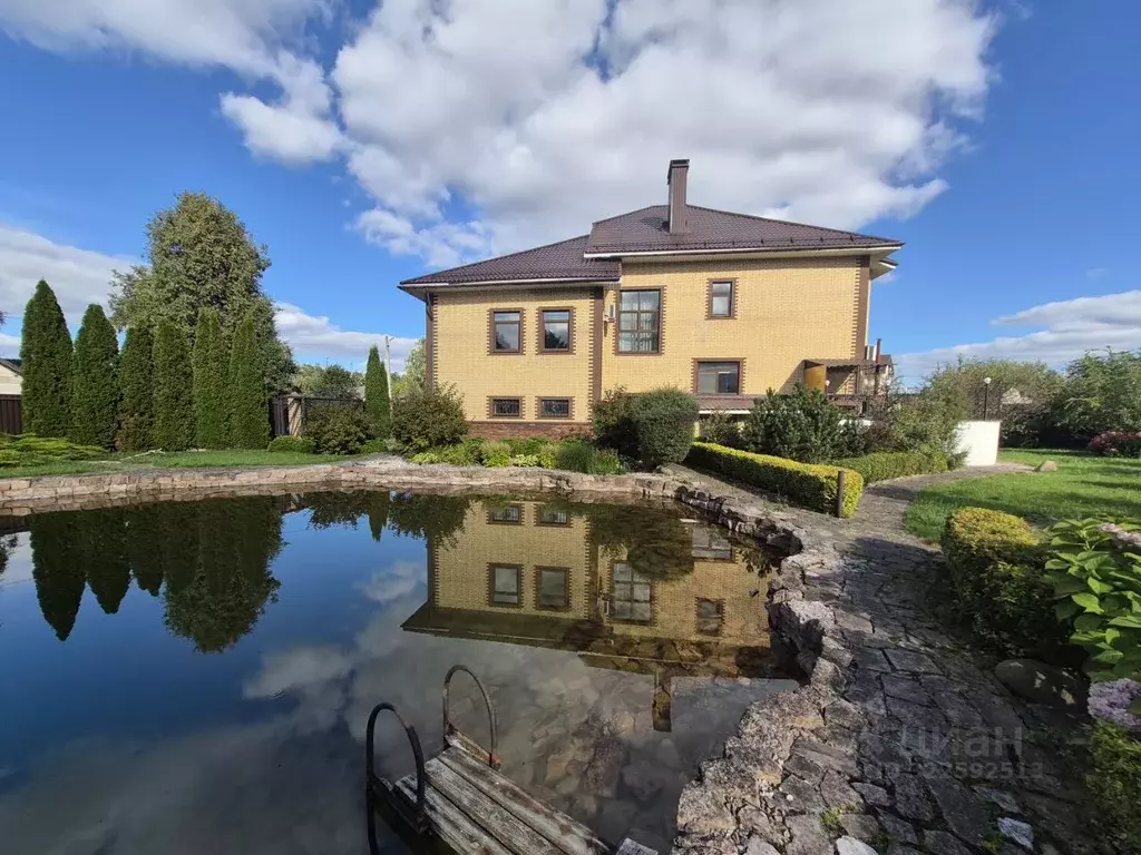 Дом в Псковская область, Псковский район, Завеличенская волость, д. ... - Фото 1