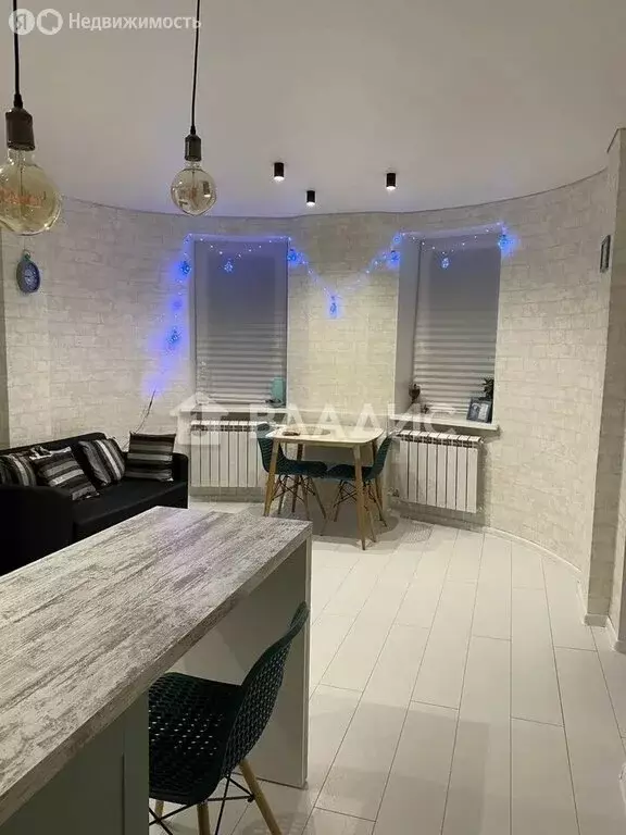 1-комнатная квартира: Белгород, улица 5 Августа, 37 (47 м) - Фото 2