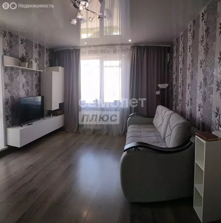 1-комнатная квартира: Краснокамск, улица Энтузиастов, 10 (32.5 м) - Фото 0