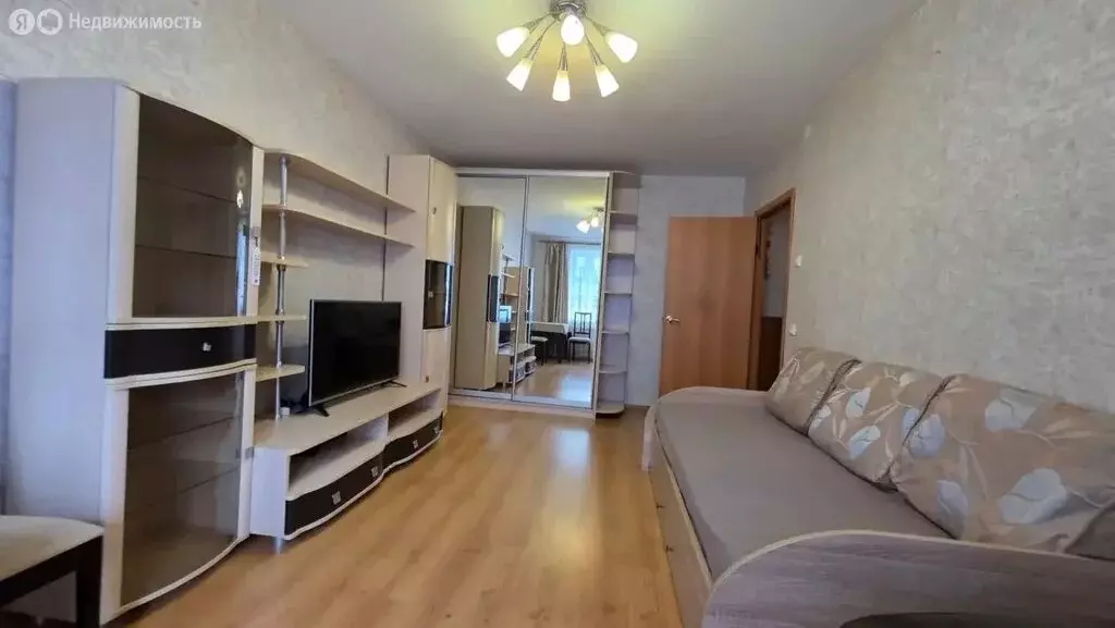 2-комнатная квартира: город Тельмана, Октябрьская улица, 3 (50.7 м) - Фото 2
