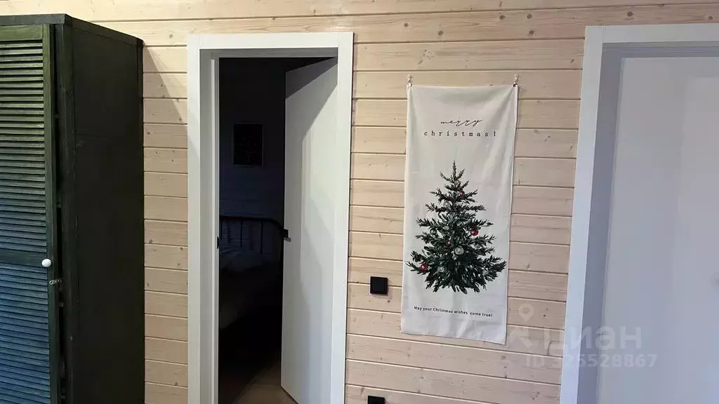 Дом в Ленинградская область, Выборгский район, Рощинское городское ... - Фото 2