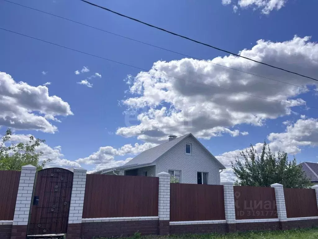 Дом в Белгородская область, Белгородский район, Разумное рп ул. ... - Фото 1