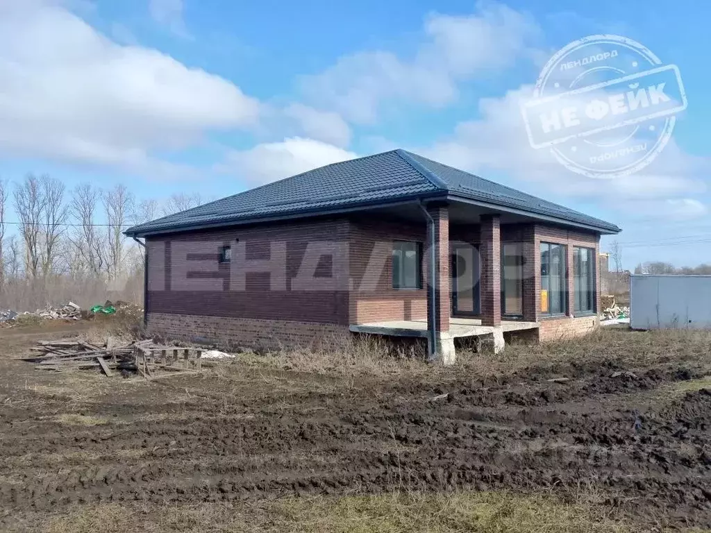 Дом в Ростовская область, Аксайский район, Грушевская ст-ца пер. ... - Фото 1