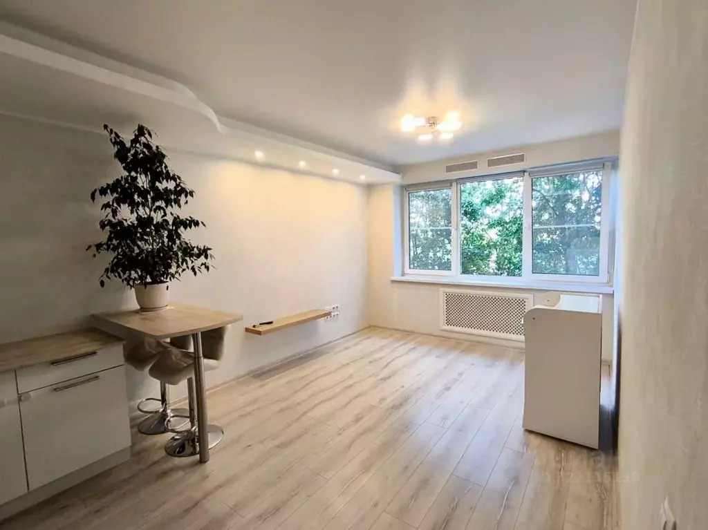 Комната Санкт-Петербург ул. Пионерстроя, 10 (17.7 м) - Фото 0