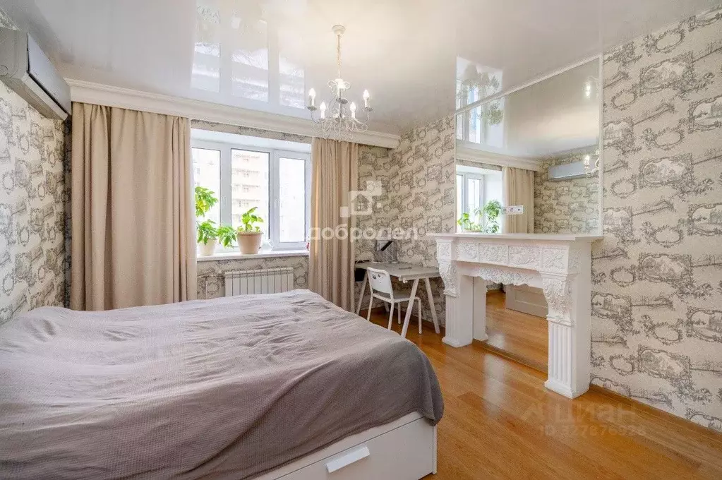 3-к кв. Свердловская область, Екатеринбург ул. Крауля, 51 (124.0 м) - Фото 1