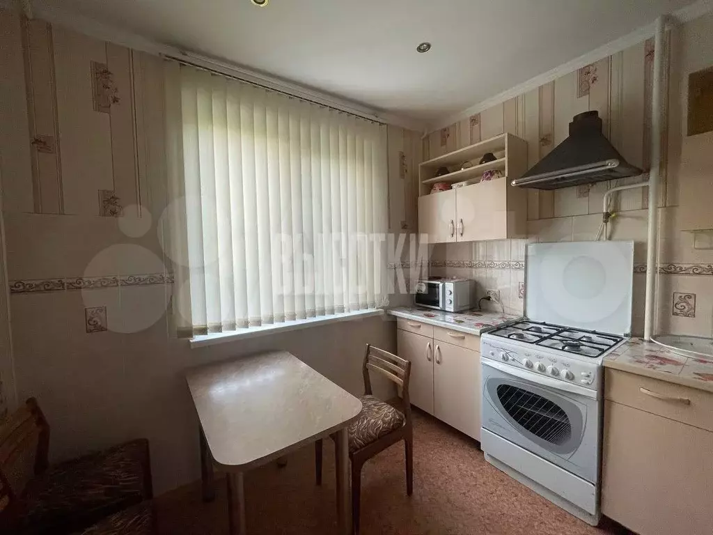 3-к. квартира, 60,5 м, 3/9 эт. - Фото 0