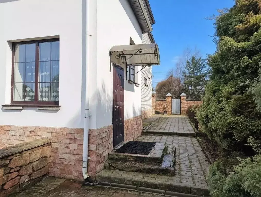 Дом в Псковская область, Остров ул. Энтузиастов, 12 (305 м) - Фото 2