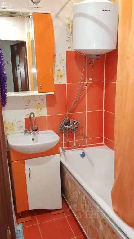 2-к кв. Пермский край, Губаха Октябрьский просп., 8 (40.3 м) - Фото 1