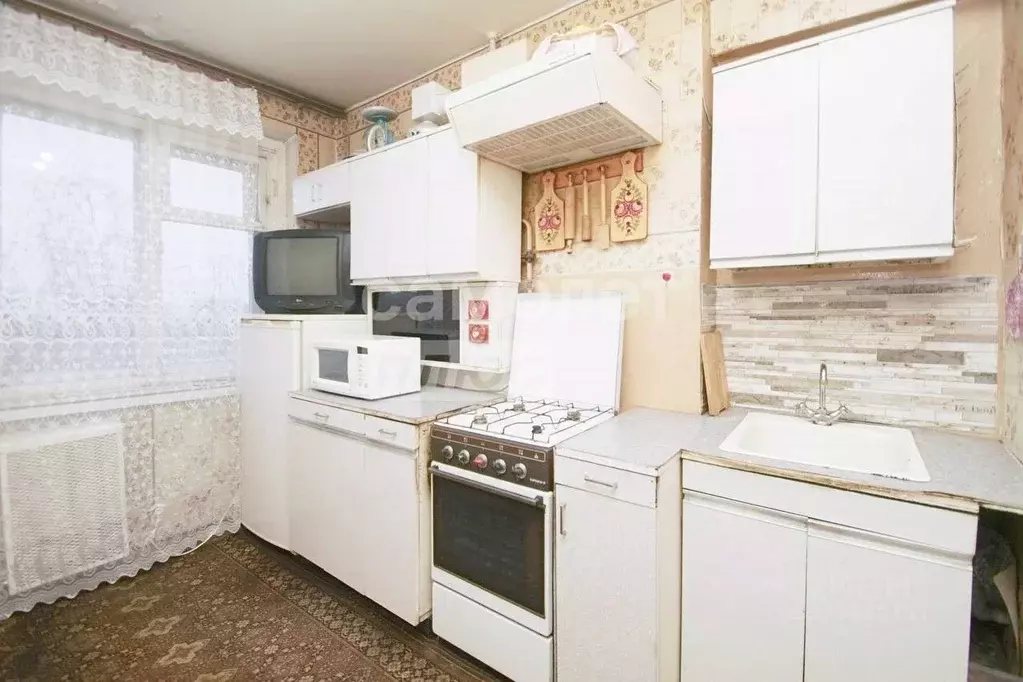 3-к кв. Омская область, Омск ул. Калинина, 11 (61.0 м) - Фото 1