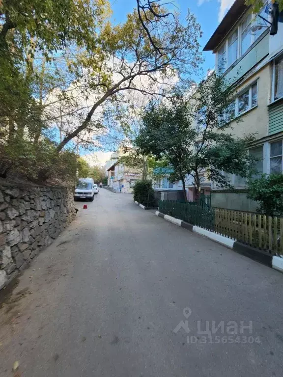 Помещение свободного назначения в Крым, Алупка ул. Василия Сурикова, ... - Фото 1