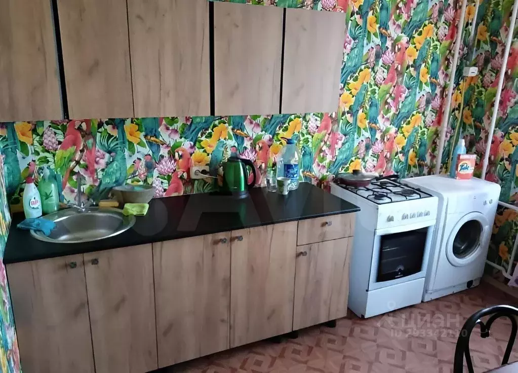 2-к кв. Тверская область, Торжок Старицкая ул., 102А (52.0 м) - Фото 1