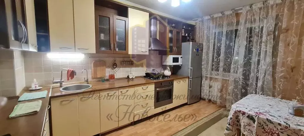 3-к кв. Белгородская область, Старый Оскол Южный мкр, 10 (86.0 м) - Фото 1