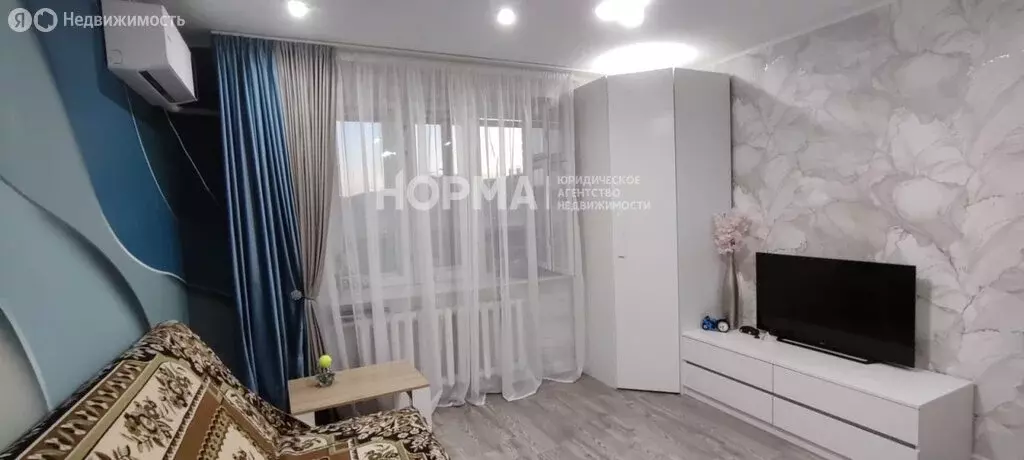 2-комнатная квартира: Октябрьский, 34-й микрорайон, 15/1 (42.8 м) - Фото 0