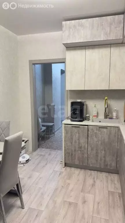 2-комнатная квартира: Курган, улица Красина, 63 (61.8 м) - Фото 1