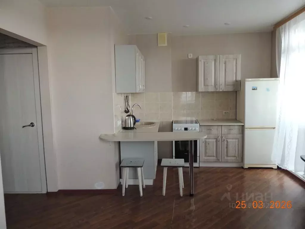 Студия Омская область, Омск ул. 1-ой Красной Звезды, 81 (25.9 м) - Фото 1