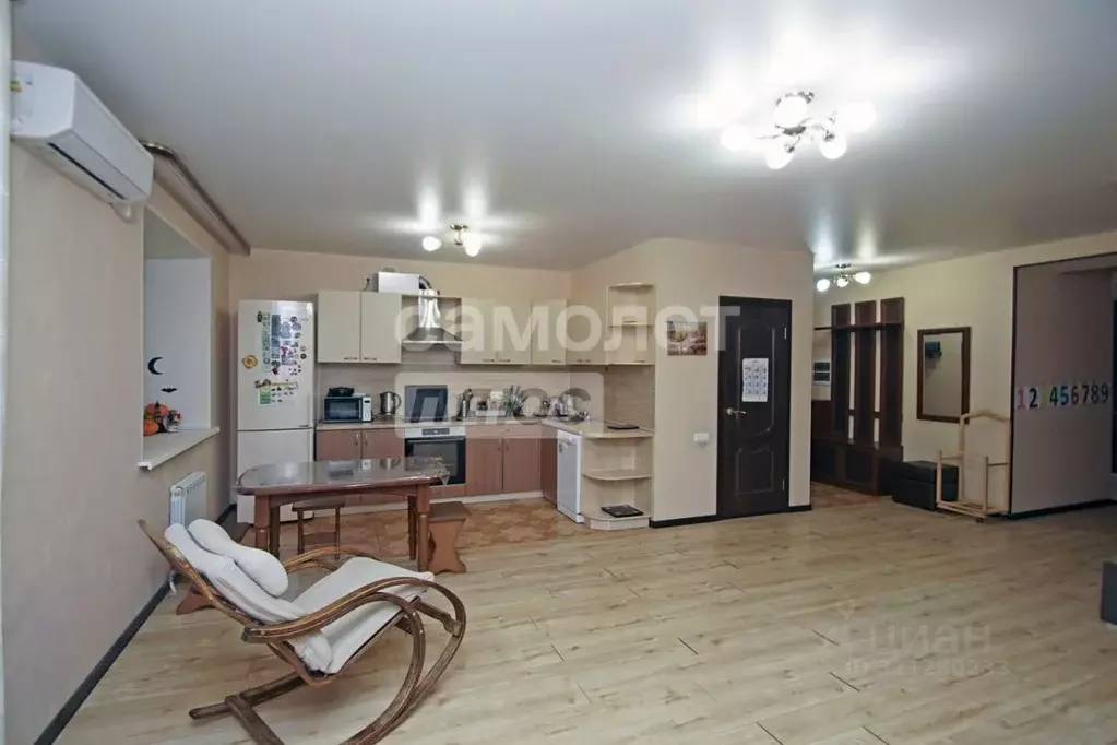 2-к кв. Омская область, Омск Пригородная ул., 25к1 (60.3 м) - Фото 1