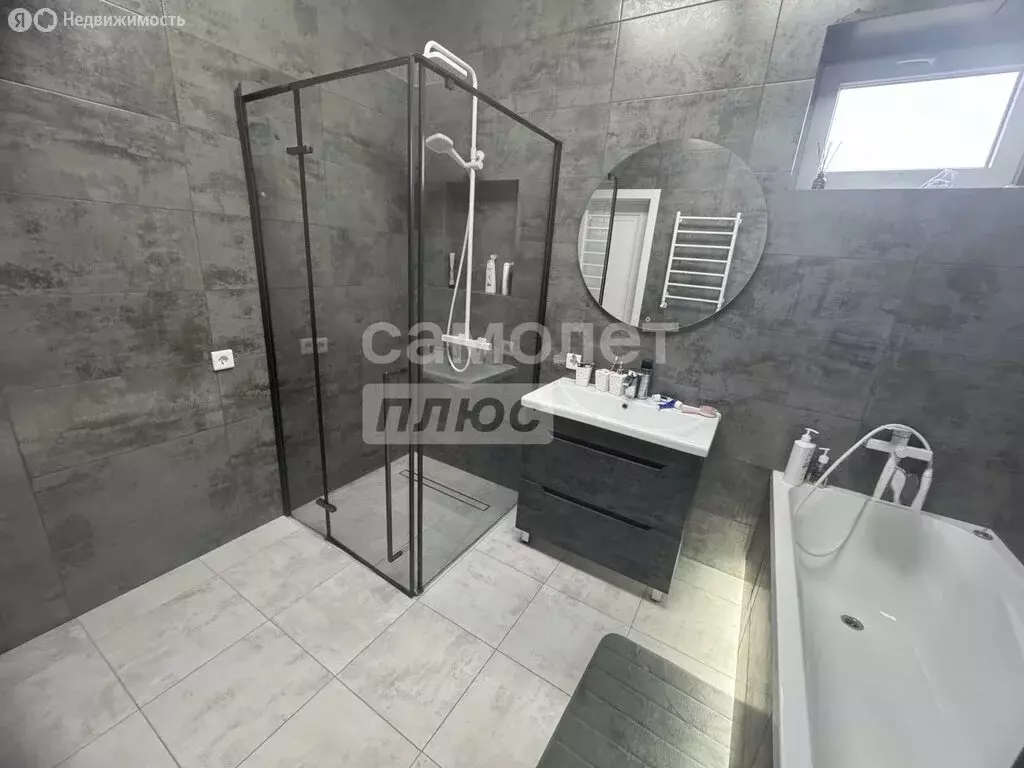 Дом в Кореновск, улица Семёнова, 1 (130 м) - Фото 1