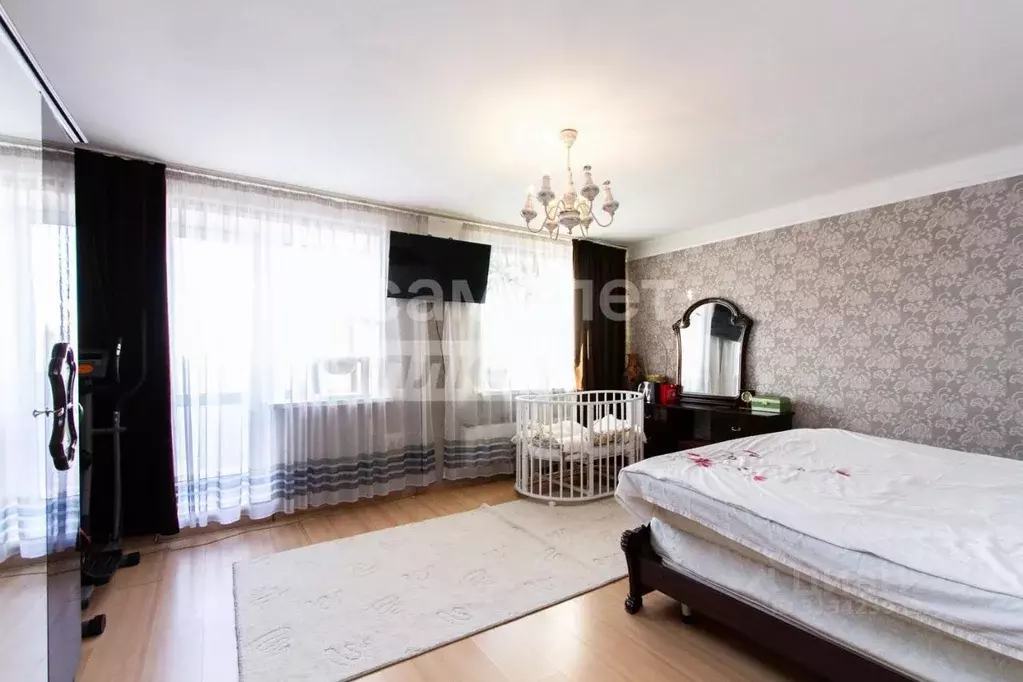 4-к кв. Томская область, Томск Сибирская ул., 83Б (118.0 м) - Фото 0
