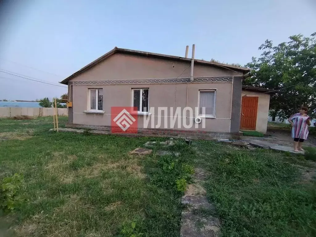 Дом в Крым, Кировский район, с. Приветное ул. Трудовая (80 м) - Фото 2