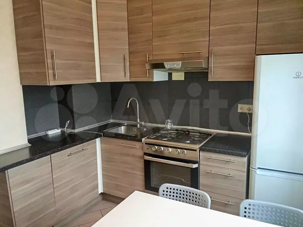 2-к. квартира, 58 м, 6/8 эт. - Фото 0