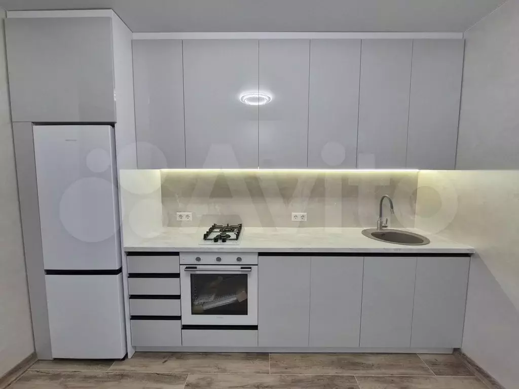 Комната 13,8 м в 2-к., 6/10 эт. - Фото 1