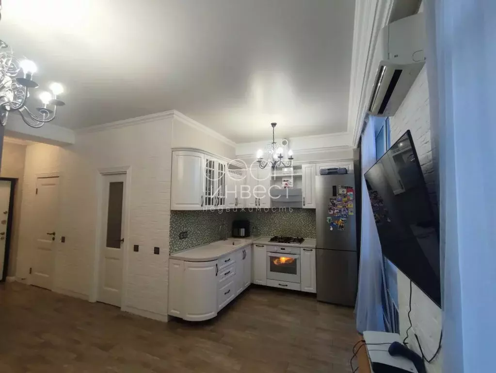 3-комнатная квартира: Сочи, Виноградная улица, 116А (43 м) - Фото 1