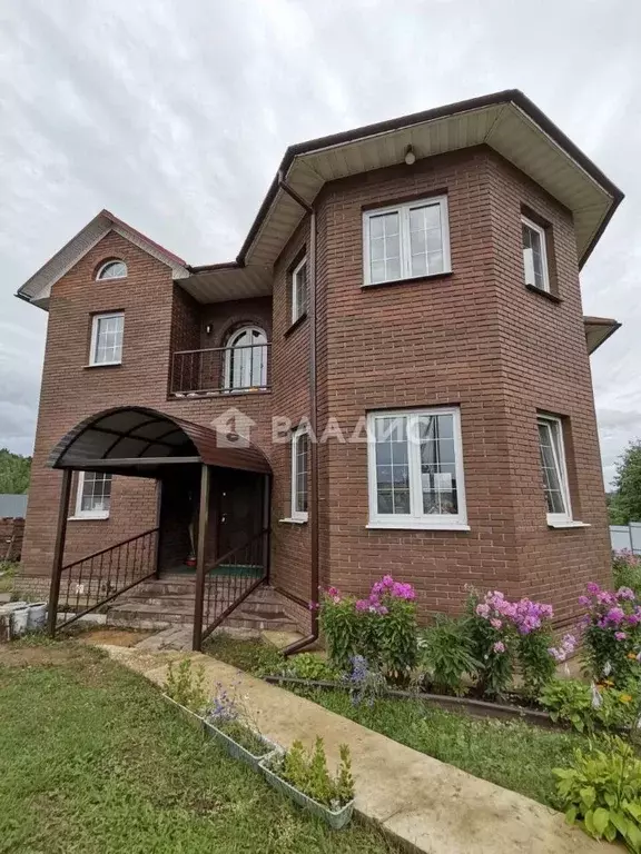 Дом в Калужская область, Дзержинский муниципальный округ, Старки ... - Фото 1